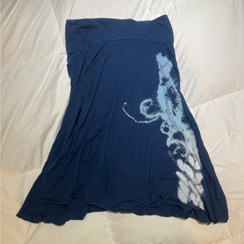 Strapless blue and white dress